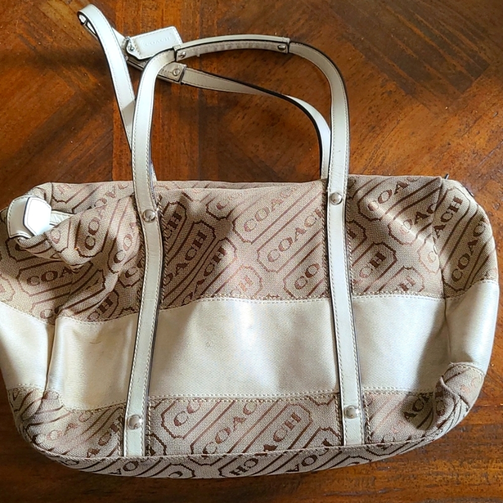 Coach shoulder bag